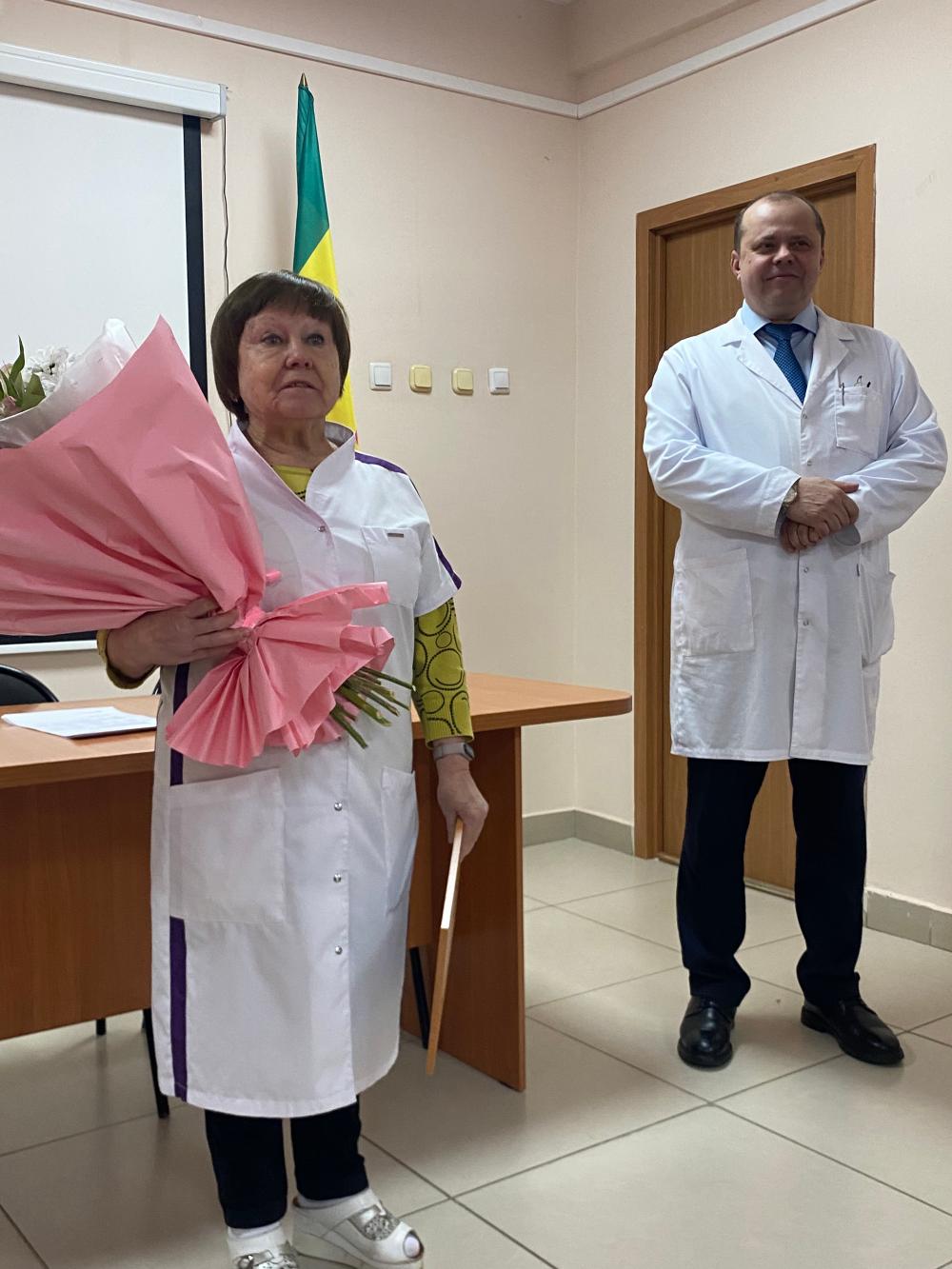 Благодарность за долголетний труд!